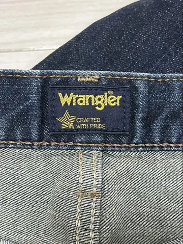 Wrangler 다크 블루 플레어 청바지