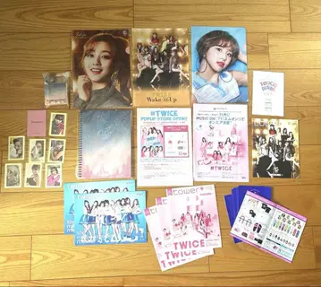 TWICE 굿즈 추억 묶음 판매