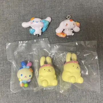 산리오 캐릭터즈 가챠가챠 우사하나 폼폼푸딩 시나몬