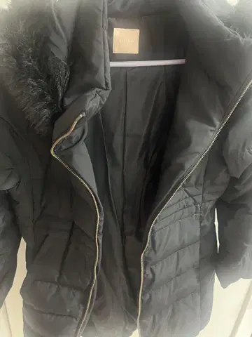 RESEXXY 블랙 다운 자켓 M 사이즈