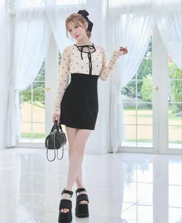 미셸 마카롱 허리 라인 슬림 레그 스커트