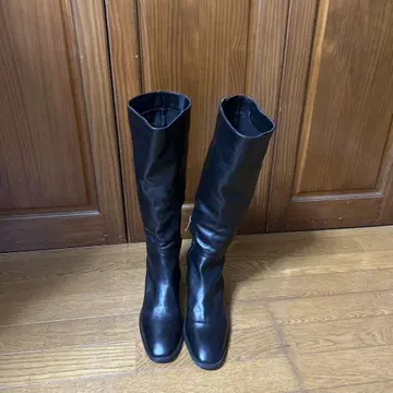블랙 가죽 롱 부츠 사이드 지퍼 부착