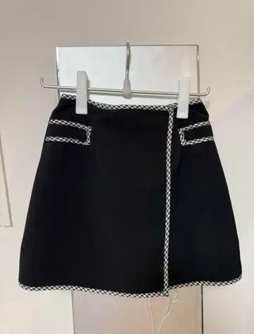 Darich 파이핑 체크 미니 스커트