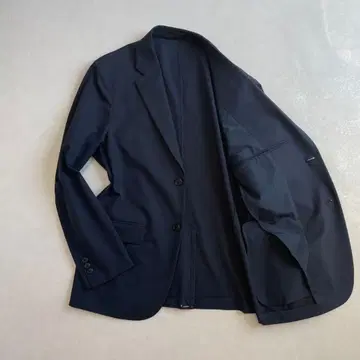 컨디션 최상 UNIQLO 네이비 감동 자켓 24 모델 M