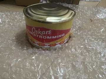 너무 오래된 수르스트뢰밍