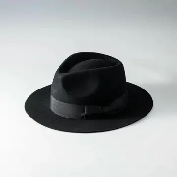 미들 브림 플랫 햇