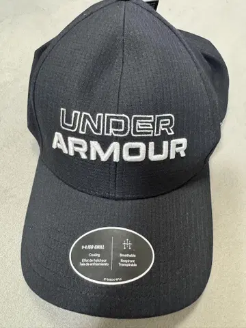 UNDER ARMOUR 평평하게 하여 발송