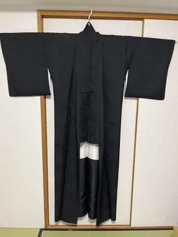 블랙 베이스 무지 지문(비늘 당초) 순수 실크