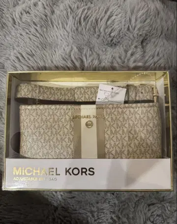 미사용 새상품 마이클코어스 Michael Kors 숄더백