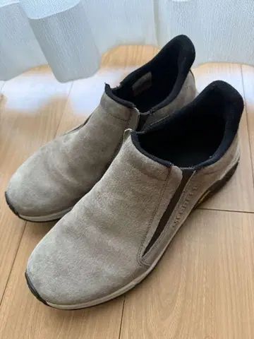 MERRELL 스웨이드 슬립온 스니커즈 그레이