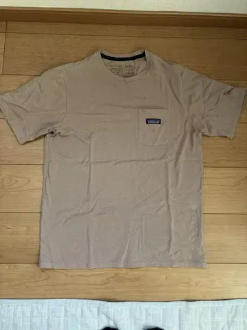 patagonia 베이지 Responsibili-Tee M