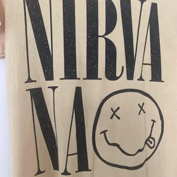 새상품급 00s NIRVANA 그래픽T셔츠 옐로우 컬러