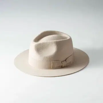 MIDDLE BRIM FLAT HAT 미들 브림 플랫 햇