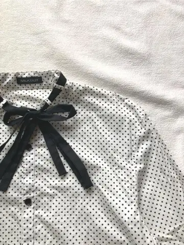 MILK BOY 리본 칼라 셔츠 도트 화이트 보타이 새상품급