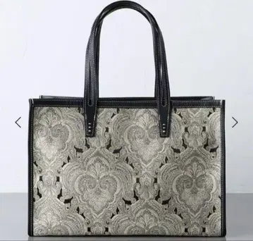 A VACATION CLUB BAG 토트백