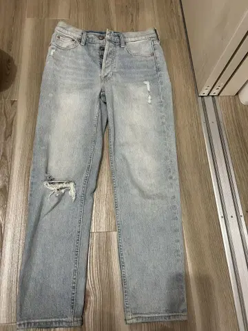 GAP 라이트 블루 데미지 데님