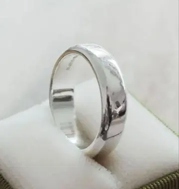 MADE IN ENGLAND VINTAGE SILVER RING 925