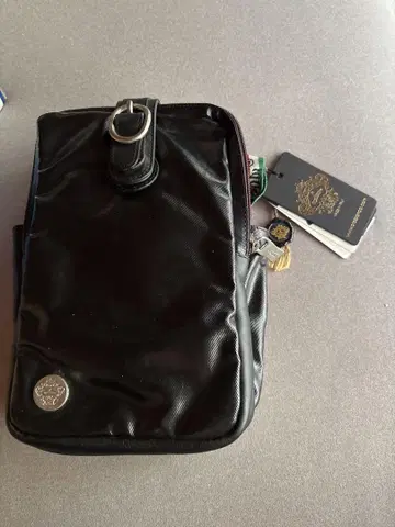 블랙 나일론 바디백