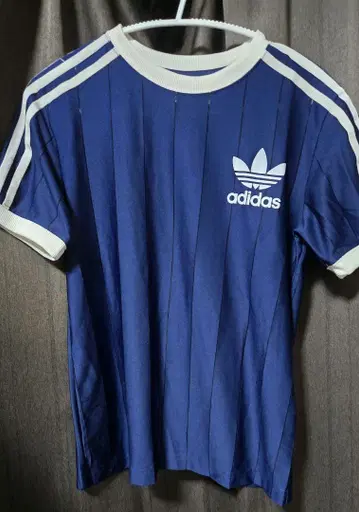 adidas 네이비 스트라이프 티셔츠 S