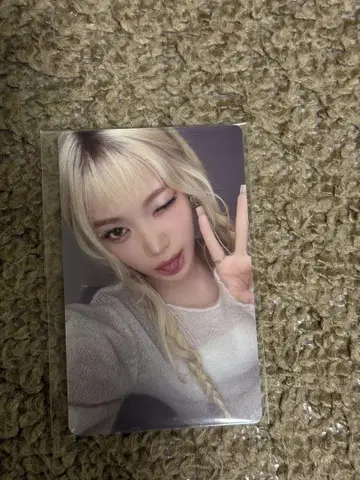 채원 LE SSERAFIM HOT weverse global 포토카드