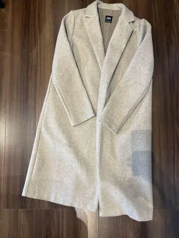 ZARA 베이지 체스터 코트