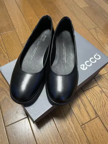 ecco 에코 거의 미사용 블랙 24.5