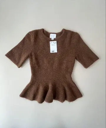[완판템] H&M 페플럼 니트 RIB-KNIT PEPLUM TOP