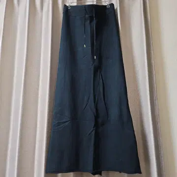 L'Appartement 커팅 맨투맨 롱 스커트