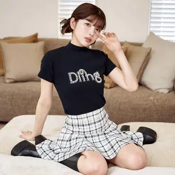 Darich 그래픽 펄 T셔츠 블랙
