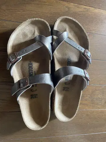 버켄스탁 샌들 여성용 24.5cm