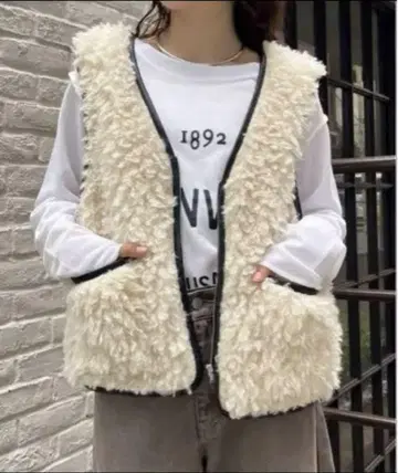 차오패닉 티피 파이핑 퍼 베스트