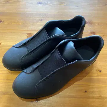 문스타 810s 22.5cm