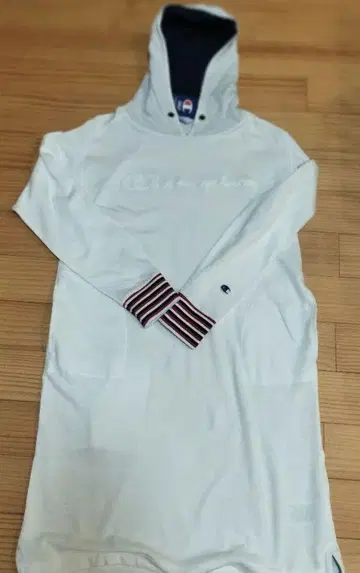 Champion 후드 부착 원피스 L 새상품