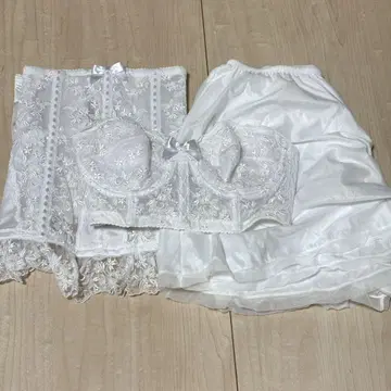 [ 가격 인하 ] 세모아 브라이덜 이너 C70 허리64