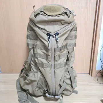 MYSTERY RANCH KOMODO DRAGON 베이지 백팩 코모도