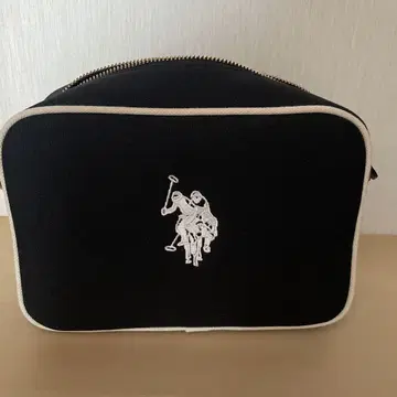 US POLO ASSN. 블랙 숄더백