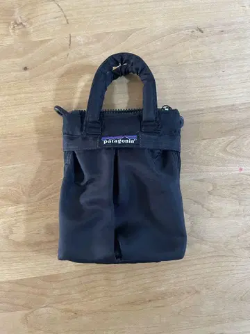 Patagonia 숄더 파우치 백