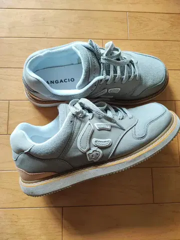 거의 새상품 SANGACIO 스니커즈 26.5cm 그레이