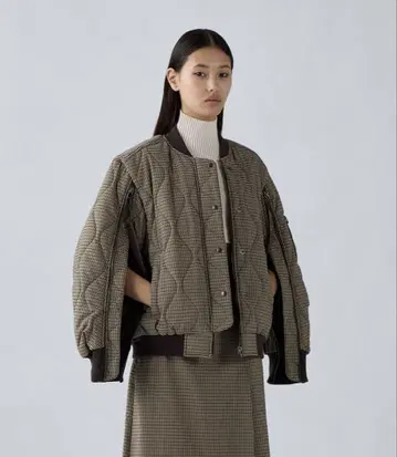 새상품 gu x 로쿠 콜라보 퀼팅 블루종 XL