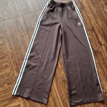 adidas 아디컬러 클래식 와이드 레그 팬츠 브라운 M