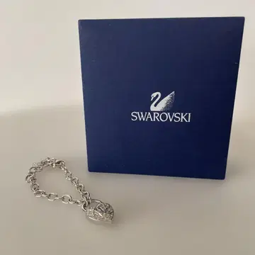 Swarovski 하트형 락 체인 팔찌