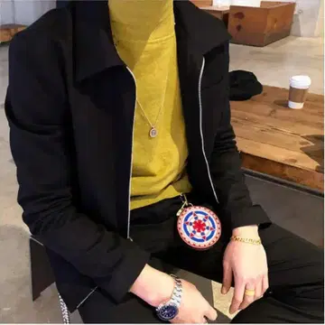 한국 4Bless 크롭 블레이저 자켓 COS