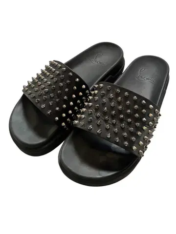 Christian Louboutin 샌들