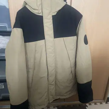 다운 자켓 아줄
