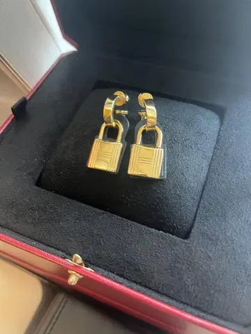카데나 귀걸이