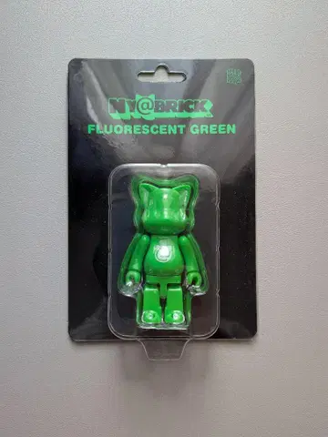 NY@BRICK FLUORESCENT GREEN