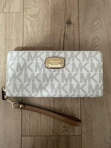 Michael Kors 장지갑 화이트 로고