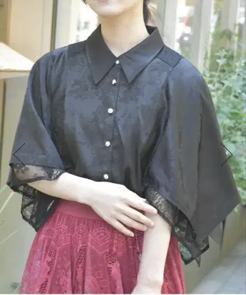 axes femme 자카드 블라우스