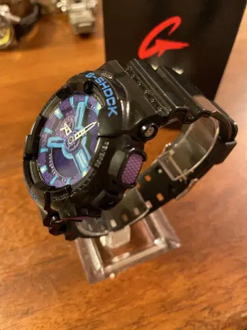 [ 인기 ] G-SHOCK 블랙/퍼플 손목시계