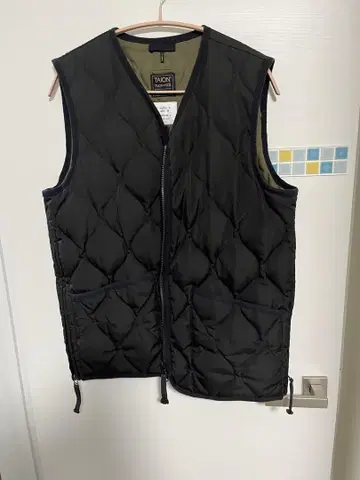 TAION V NECK ZIP VEST 블랙 M